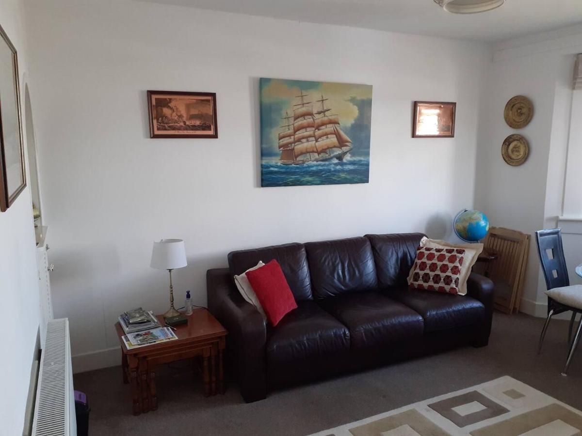 Marina View Lovely Upper 3 Bedroom Apartment Troon Εξωτερικό φωτογραφία